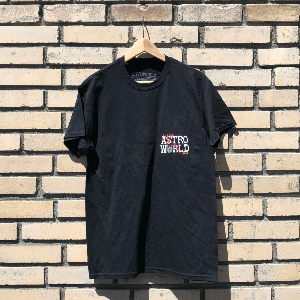 Astroworld Travis Scott T-shirt - Picture 2 of 8
